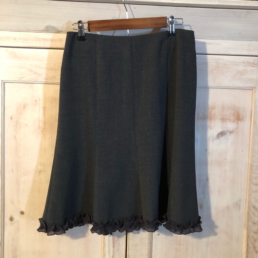 🌺🌼INC International Concepts Ruffled Hem Skirt